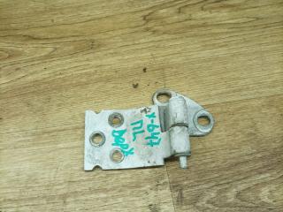 петля двери Mercedes-Benz Vito W638 1998, 2.3 л., дизель, МКПП, микроавтобус