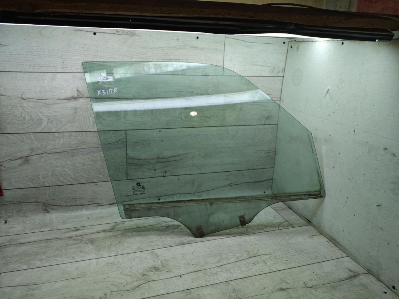 стекло двери передней правой Hyundai Terracan 1 поколение 2004, 2.5 л., дизель, АКПП, внедорожник 5 дв. - фото №1