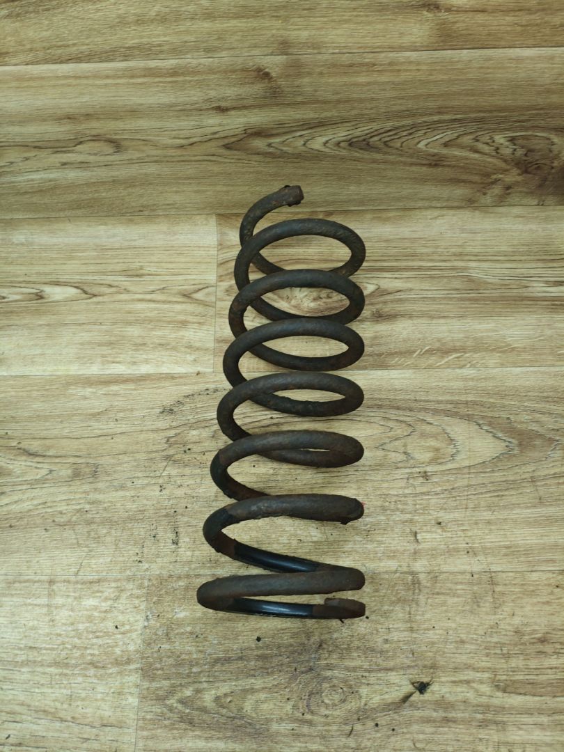 пружина задняя Toyota Picnic 1 поколение 1999, 2.2 л., 3C-TE, дизель, МКПП, минивэн - фото №1