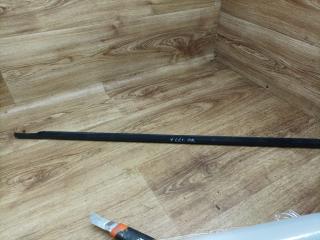 молдинг стекла Toyota Avensis 1 поколение (T220) 1999, 1.8 л., 7A-FE, бензин, МКПП, лифтбэк