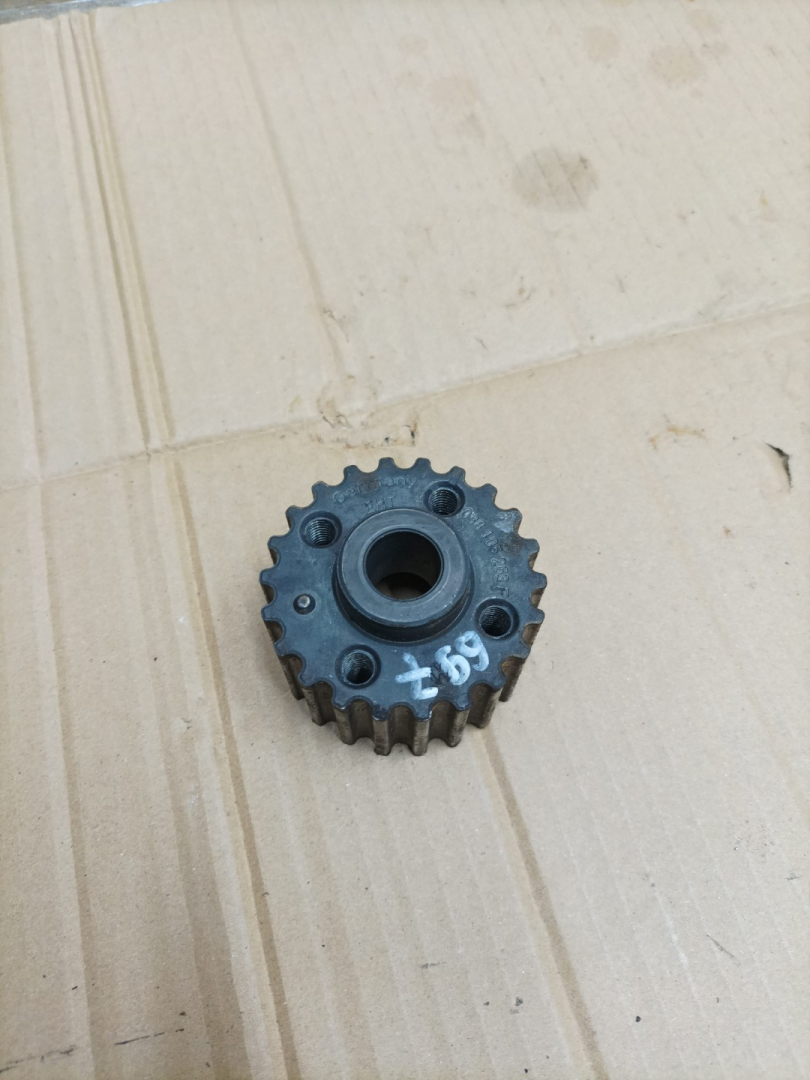 шестерня (звездочка) коленвала Volkswagen Transporter T5 2006, 1.9 л., TDi PD, AXB, дизель, МКПП, микроавтобус, 038105263F - фото №1