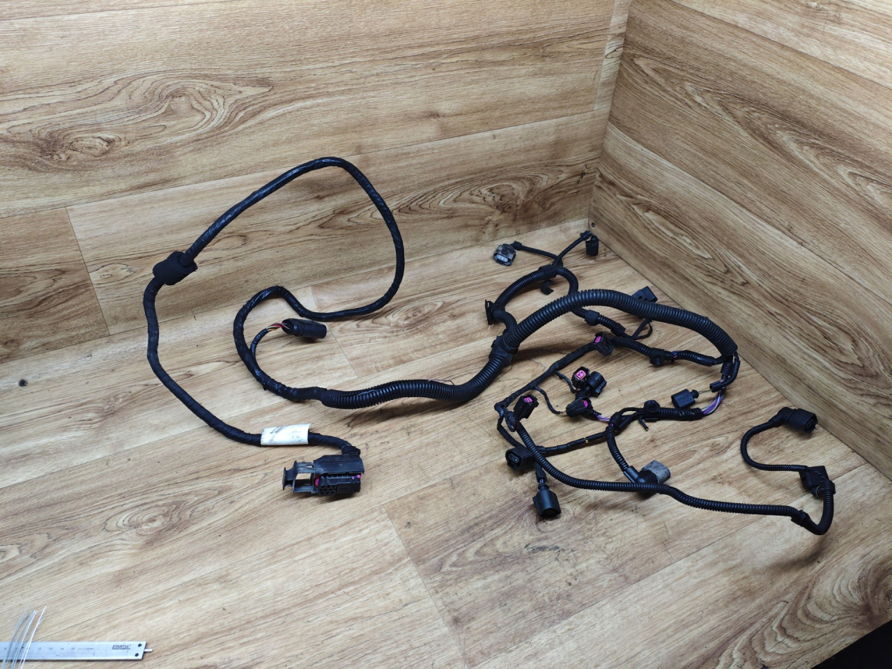 проводка двигателя Skoda Octavia 2 поколение (A5) 2006, 1.6 л., BGU, бензин, МКПП, лифтбэк - фото №1