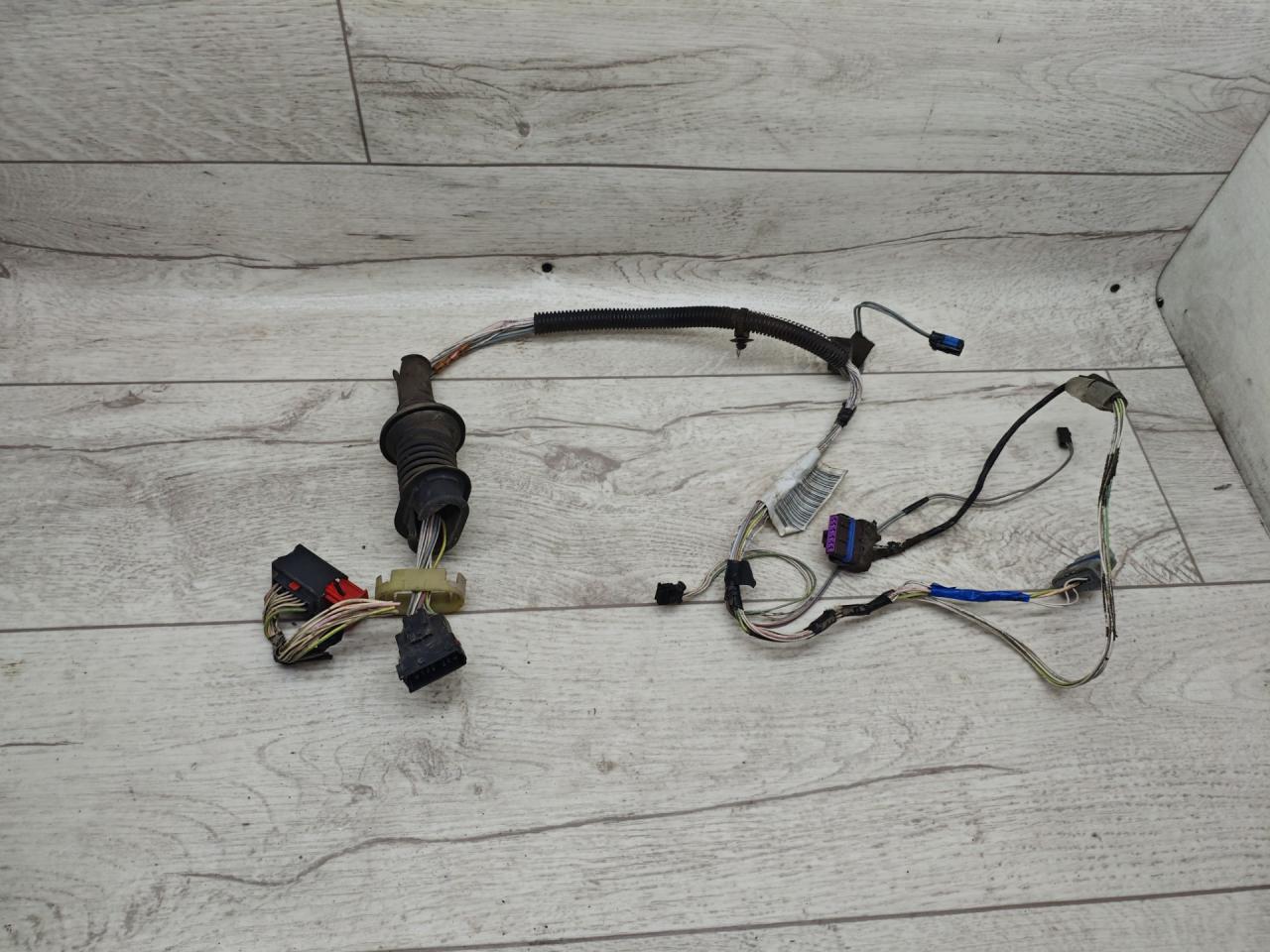 дверная проводка Citroen C5 1 поколение 2001, 2.0 л., бензин, МКПП, универсал, 9640332680 - фото №1