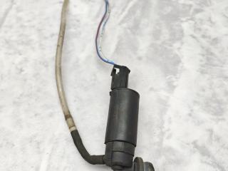 насос (моторчик) омывателя стекла Toyota Avensis 2 поколение (T250) 2006, 1.8 л., бензин, МКПП, седан
