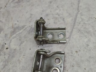 петля двери Peugeot 5008 1 поколение 2010, 1.6 л., Ti, EP6, бензин, МКПП, минивэн