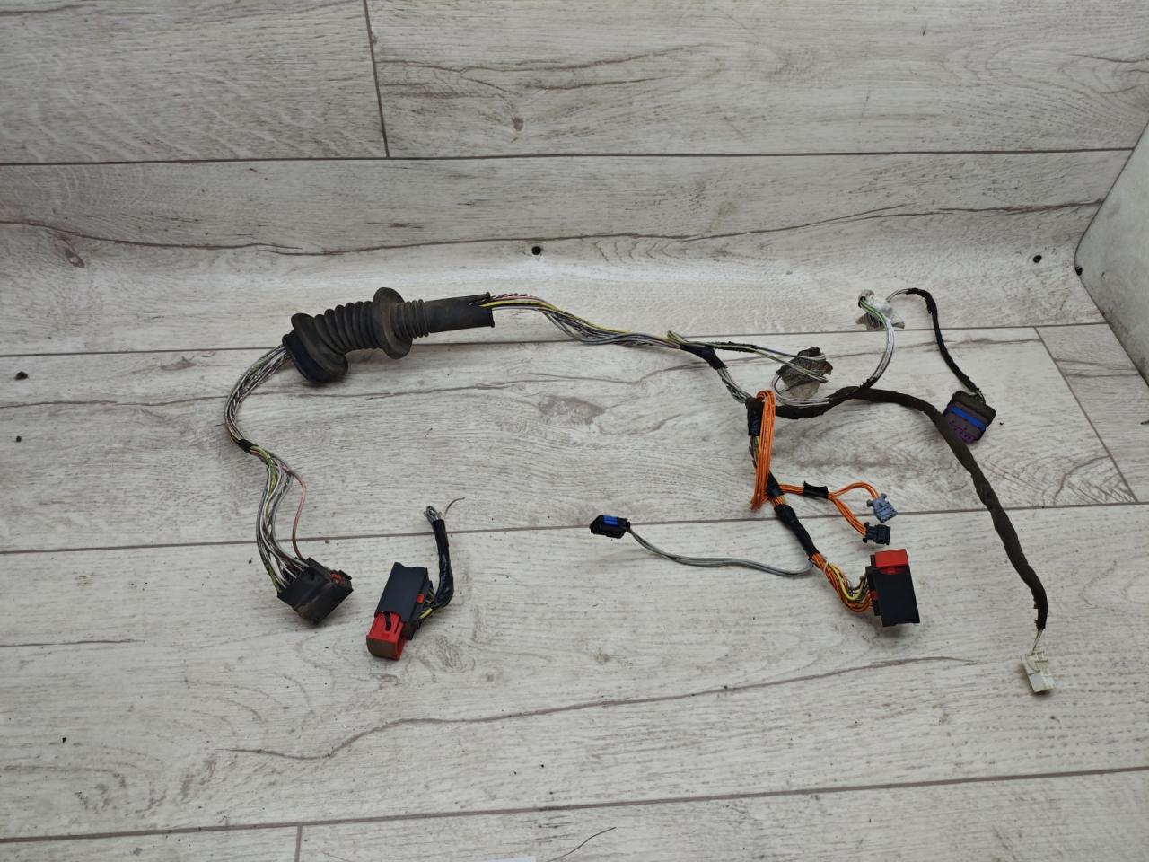 дверная проводка Citroen C5 1 поколение 2001, 2.0 л., бензин, МКПП, универсал, 9640332280 - фото №1