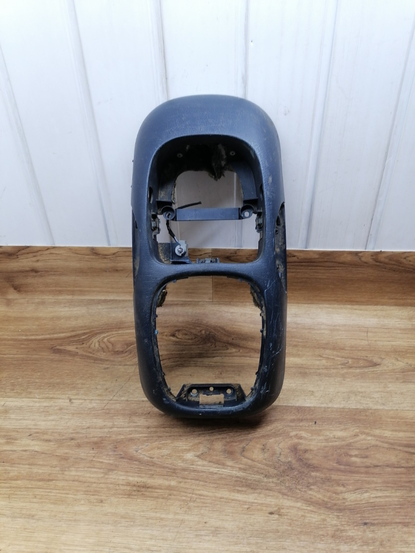 консоль салона Volkswagen Sharan 1 поколение 1995, 2.0 л., ADY, бензин, МКПП, минивэн, 7M0863273D - фото №1