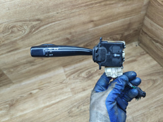 переключатель поворотов Toyota Picnic 1 поколение 1999, 2.2 л., 3C-TE, дизель, МКПП, минивэн