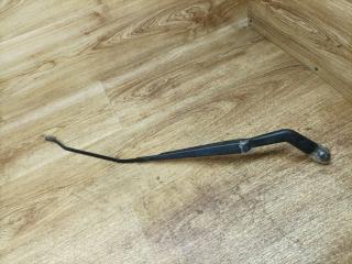 щеткодержатель (поводок стеклоочистителя, дворник) Nissan Almera N16 2002, 1.5 л., бензин, МКПП, хетчбэк 5 дв.