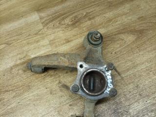 кулак задний левый Toyota Avensis 1 поколение (T220) 1999, 1.8 л., 7A-FE, бензин, МКПП, лифтбэк