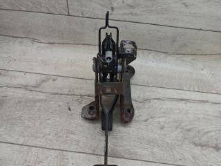 педаль сцепления Renault Logan 2 поколение [рестайлинг] 2017, 1.6 л., K7M 812, бензин, МКПП, седан