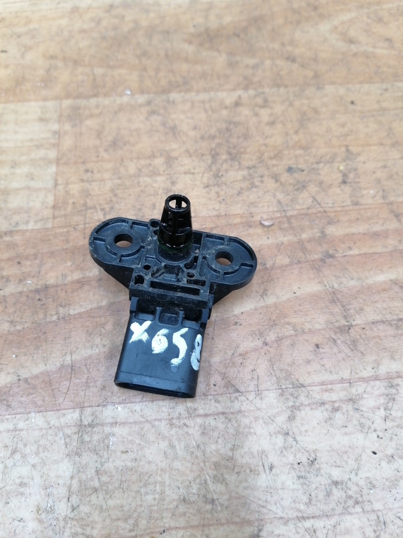 датчик абсолютного давления Skoda Rapid 1 поколение 2015, 1.6 л., CWVA, бензин, МКПП, лифтбэк, 03C906051F - фото №1