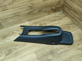 консоль салона Lada Vesta 1 поколение 2017, 1.6 л., бензин, МКПП, седан, 8450008583