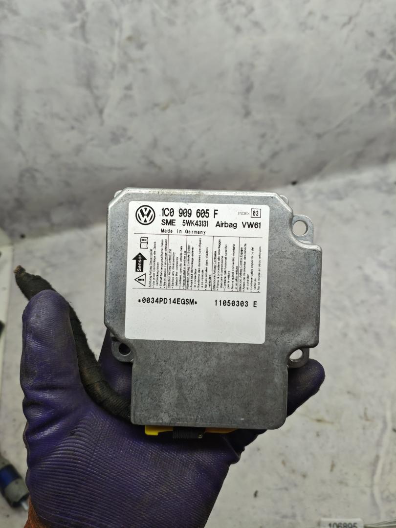 блок AirBag Volkswagen Multivan T5 (2003 - 2009), 2.5 л., AXE, дизель, МКПП, микроавтобус, полный привод, 1C0909605F - фото №1