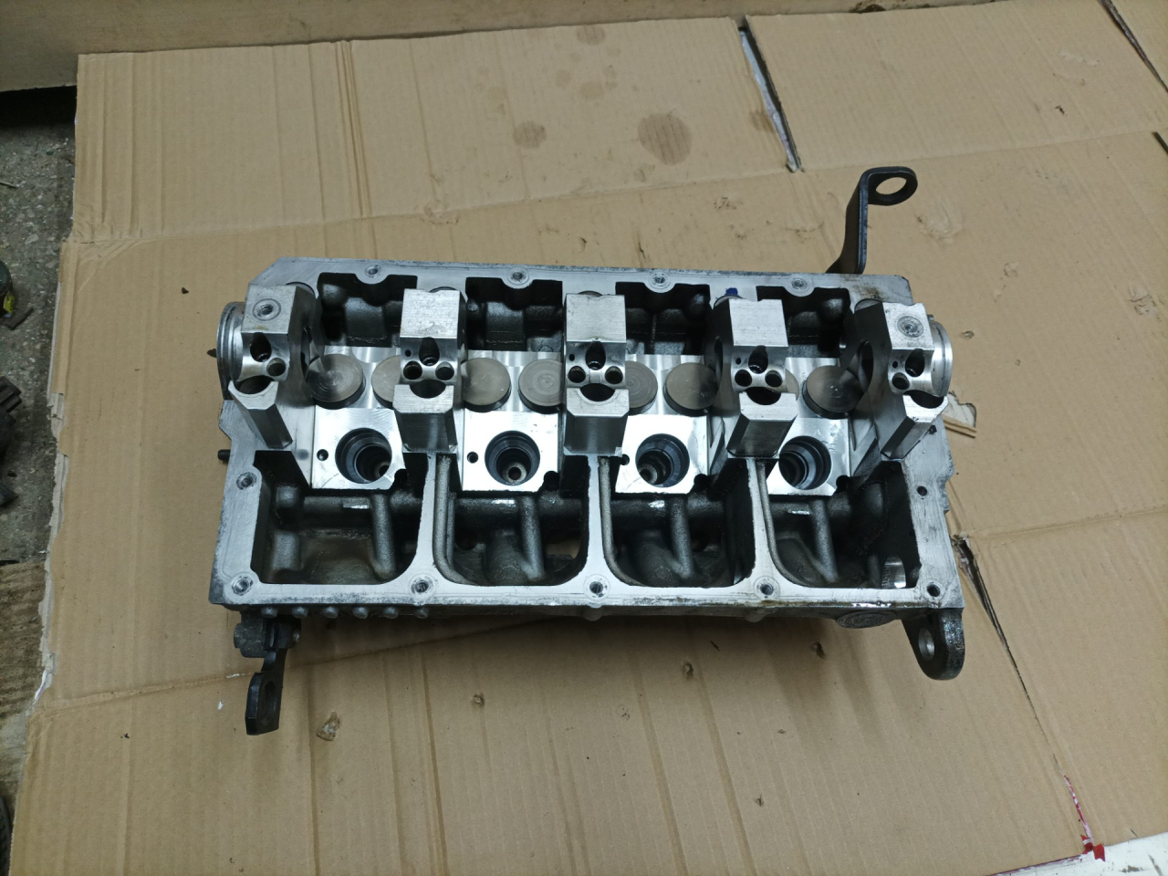 головка блока цилиндров Volkswagen Transporter T5 2006, 1.9 л., TDi PD, AXB, дизель, МКПП, микроавтобус, 038103373R - фото №1