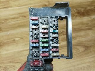 блок предохранителей Mercedes-Benz Vito W638 1998, 2.3 л., дизель, МКПП, микроавтобус