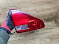 фонарь крышки багажника левый Toyota Avensis Verso 1 поколение 2003, 2.0 л., дизель, МКПП, минивэн - фото №2