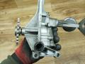 насос масляный Mercedes-Benz Vito W638 1998, 2.3 л., дизель, МКПП, микроавтобус, 6061810801, 6011810202 - фото №4