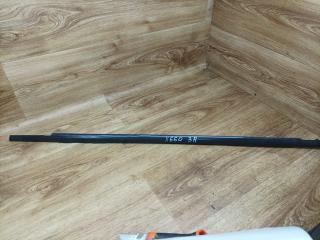 молдинг стекла Toyota Avensis 1 поколение (T220) 1999, 1.8 л., 7A-FE, бензин, МКПП, лифтбэк