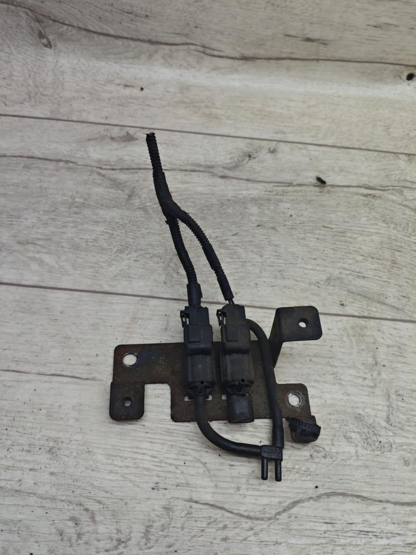 электромагнитный клапан Hyundai Terracan 1 поколение 2004, 2.5 л., дизель, АКПП, внедорожник 5 дв. - фото №1