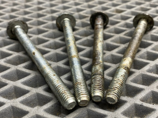 болт Chevrolet Lacetti 1 поколение J200 2008, 1.6 л., F16D3, бензин, МКПП, gge - ярко красный, хетчбэк 5 дв., передний привод, 94500948