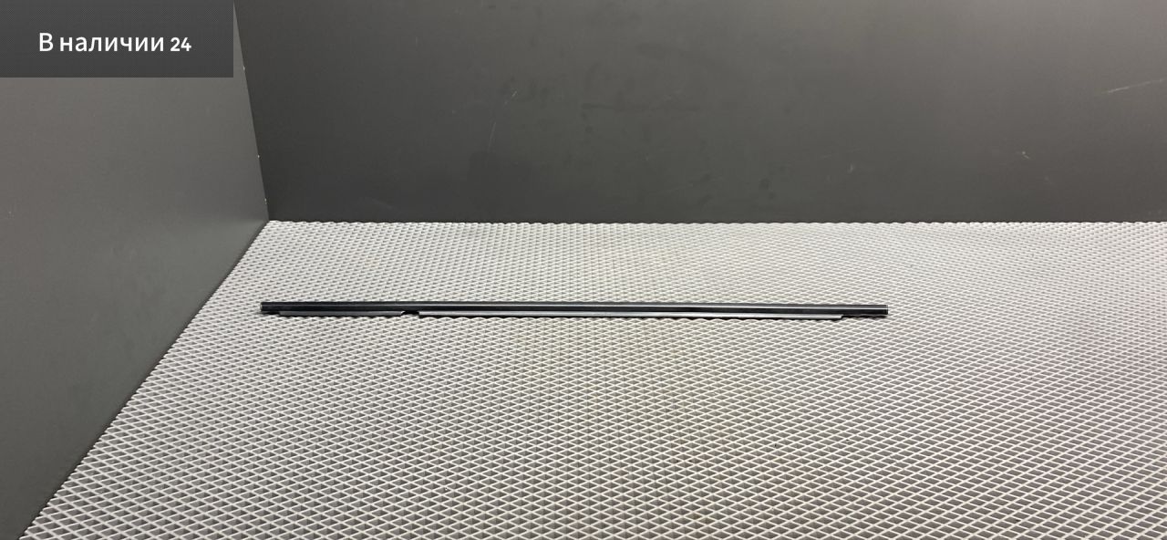 Уплотнитель стекла Toyota Corolla 9 поколение (E120/E130) CDE120 2004, 1.6 л., 3ZZ-FE, бензин, МКПП, 8q3 - grayish blue, седан, передний привод, 7574012352, 75740-12350, 75740-12351 - фото №1