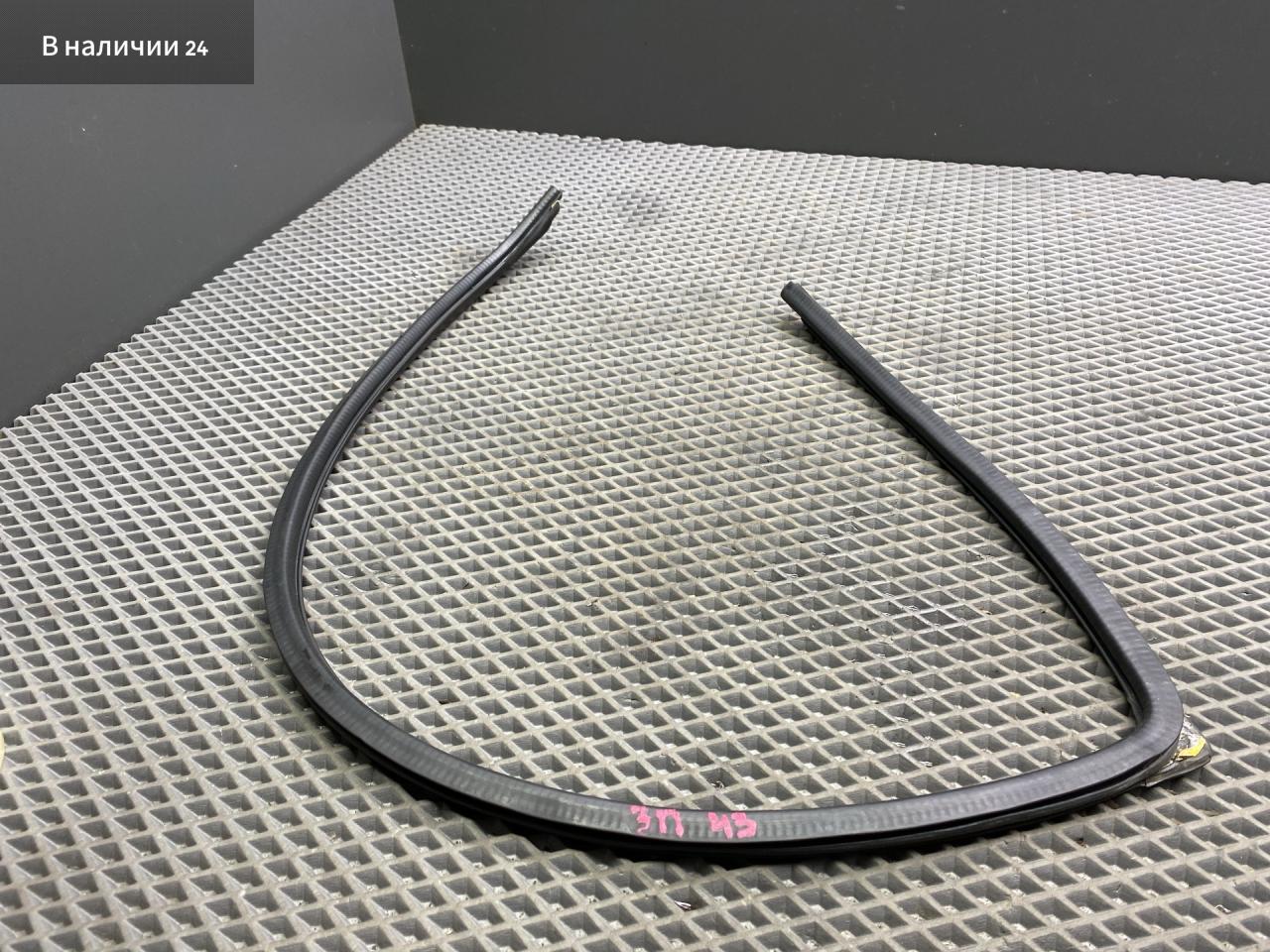 уплотнитель двери Hyundai Accent 2 поколение (LC) LC2 2009, 1.5 л., G4EC-G, бензин, МКПП, h01 - бежевый, седан, передний привод, 83120-25000 - фото №1