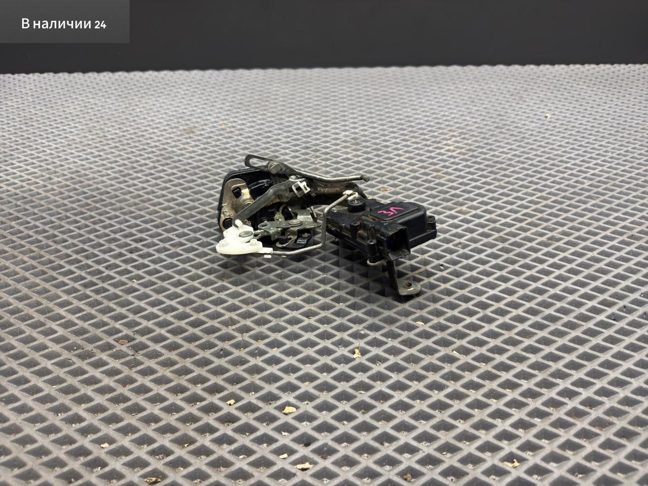 замок двери задней левой Hyundai Accent 2 поколение (LC) 2006, 81410-25000 - фото №1