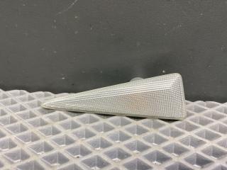 повторитель поворота на крыле Renault Megane 2 поколение LM0B 2005, 1.6 л., K4M 760, бензин, МКПП, 632 — gris boreal-2, седан, передний привод, 8200301241