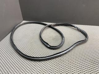 уплотнитель двери Mitsubishi Lancer 10 поколение CY2A 2008, 1.5 л., 4A91, бензин, АКПП, x42b - черный, седан, передний привод, 5725A033