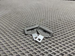 заглушка крепления ремня безопасности Renault Megane 2 поколение LM0B 2005, 1.6 л., K4M 760, бензин, МКПП, 632 — gris boreal-2, седан, передний привод