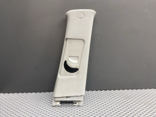 обшивка стойки центральной правой Kia Rio 2 поколение [рестайлинг] JB 2009, 1.4 л., G4EE, бензин, МКПП, белый ud - clear white, седан, передний привод, 85840-1G100, 85843-1G10