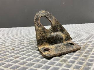 кронштейн буксировочный Toyota Camry XV30 [рестайлинг] ACV30L 2005, 2.4 л., 2AZ-FE, бензин, МКПП, 4q2 (бежевый), седан, передний привод, 5196733020