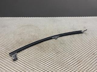 направляющая стекла Toyota Yaris XP9 KSP90 (2005 - 2009), 1.0 л., 1KR-FE, бензин, МКПП, хетчбэк 5 дв., передний привод, 6740452130