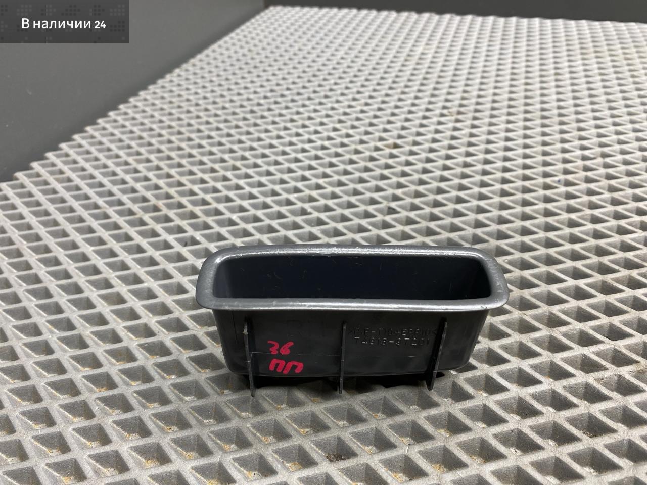 ручка внутренняя передняя правая Toyota Cami 1 поколение J122E 2001, 1.3 л., K3-VE, бензин, АКПП, 6a5 - черный, внедорожник 5 дв., задний привод, правый руль, 74813-97201 - фото №1