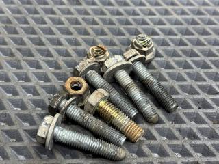 болт Renault Megane 2 поколение LM0B 2005, 1.6 л., K4M 760, бензин, МКПП, 632 — gris boreal-2, седан, передний привод, 7703101596, 7703101550