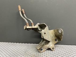 Кронштейн балки Renault Megane 2 поколение LM0B 2005, 1.6 л., K4M 760, бензин, МКПП, 632 — gris boreal-2, седан, передний привод, 8200792367