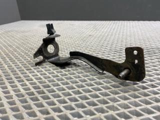 Кронштейн балки Renault Megane 2 поколение LM0B 2005, 1.6 л., K4M 760, бензин, МКПП, 632 — gris boreal-2, седан, передний привод, 8200361297