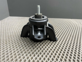 подушка крепления двигателя Kia Cerato 3 поколение 2015, 1.6 л., G4FC, бензин, 218103X000