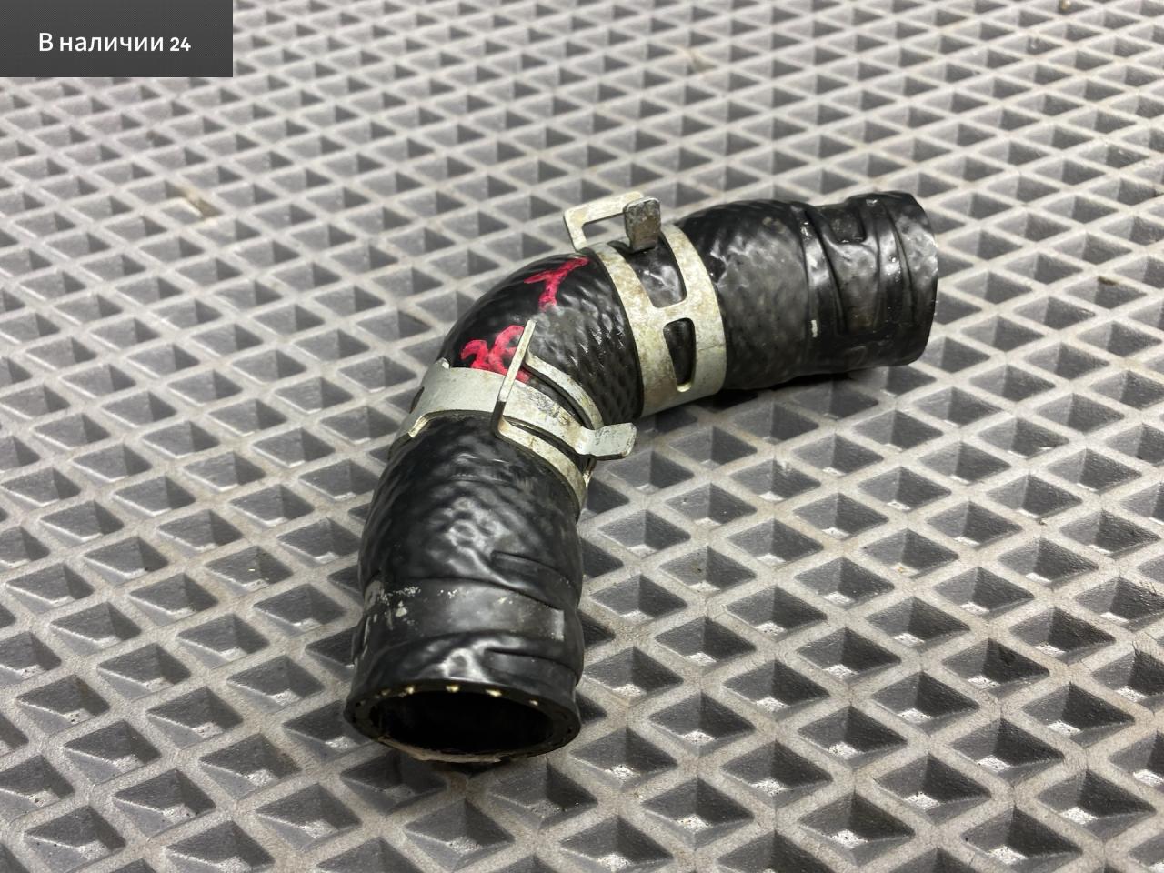 патрубок радиатора Toyota Cami 1 поколение J122E 2001, 1.3 л., K3-VE, бензин, АКПП, 6a5 - черный, внедорожник 5 дв., задний привод, правый руль, 16573-87401 - фото №1