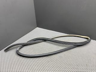 уплотнитель двери Toyota Camry XV30 [рестайлинг] ACV30L 2005, 2.4 л., 2AZ-FE, бензин, МКПП, 4q2 (бежевый), седан, передний привод, 6233133070E0, 62331-33070-B1