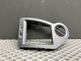 накладка на торпедо (консоль) Renault Megane 2 поколение LM0B 2005, 1.6 л., K4M 760, бензин, МКПП, 632 — gris boreal-2, седан, передний привод, 7701062444