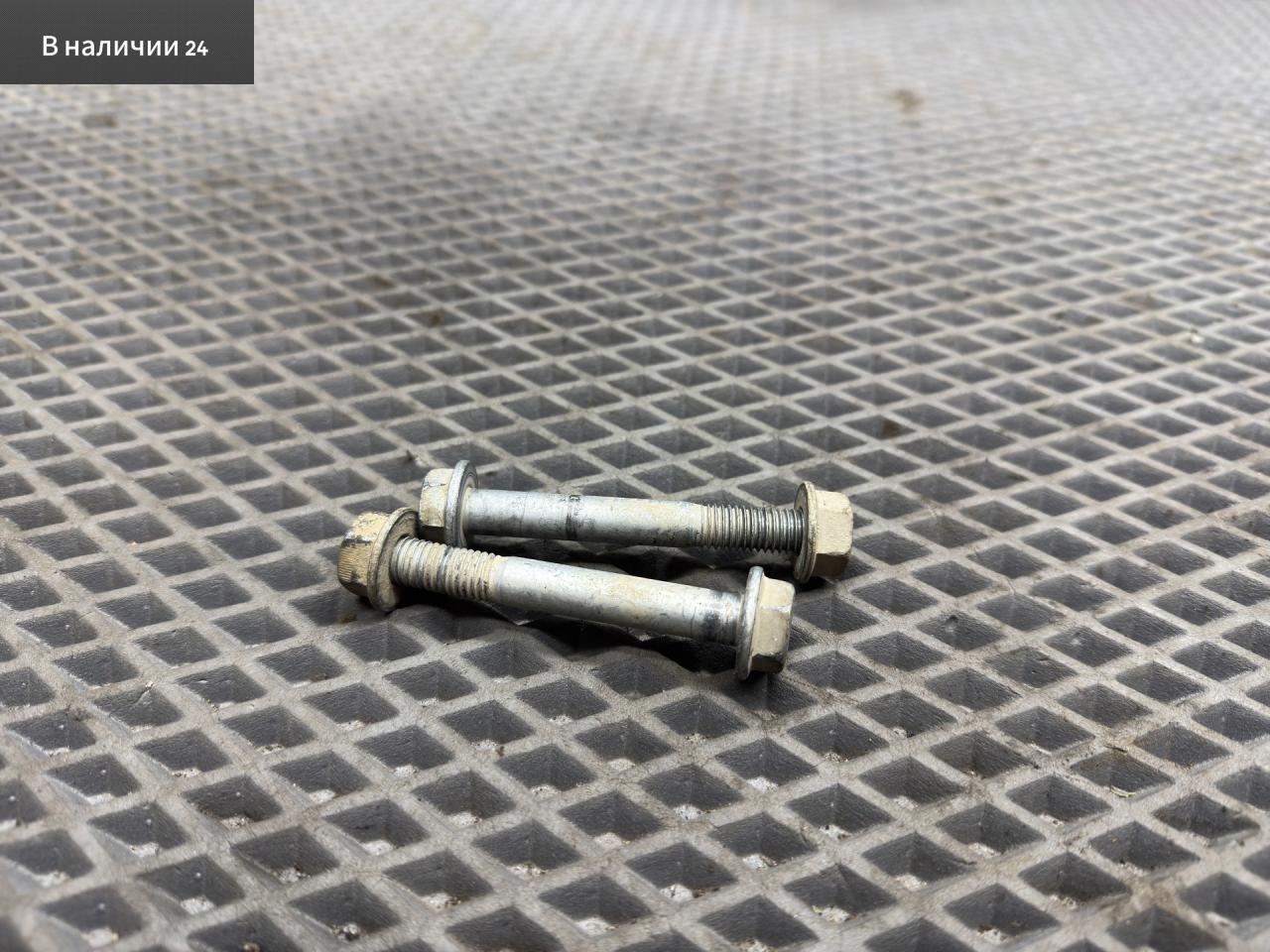 болт Renault Megane 2 поколение LM0B 2005, 1.6 л., K4M 760, бензин, МКПП, 632 — gris boreal-2, седан, передний привод, 7703002825 - фото №1