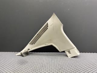 Обшивка задней стойки лев. Renault Megane 2 поколение LM0B 2005, 1.6 л., K4M 760, бензин, МКПП, 632 — gris boreal-2, седан, передний привод, 8200235675