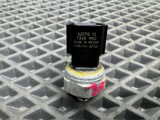 датчик кондиционера Kia Rio 2 поколение [рестайлинг] JB 2009, 1.4 л., G4EE, бензин, МКПП, белый ud - clear white, седан, передний привод, 42CP8-12, 97721-3K000