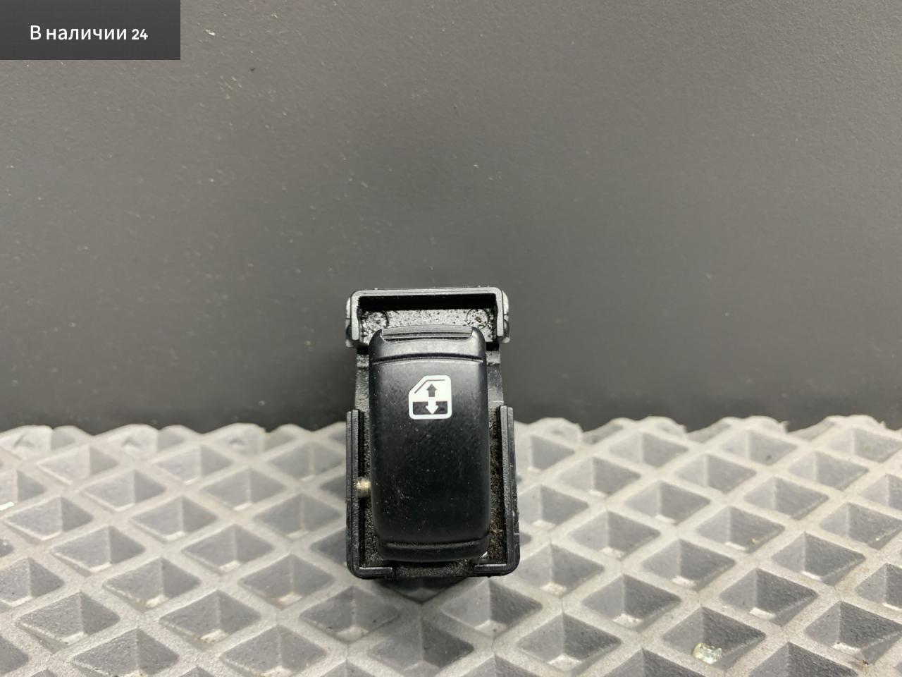 кнопка стеклоподъемника двери задней левой Chevrolet Lacetti 1 поколение J200 2012, 1.6 л., F16D3, бензин, МКПП, хетчбэк 5 дв., передний привод, правый руль, 621W04790, 96417456 - фото №1