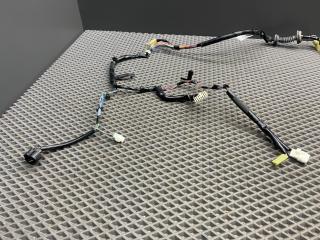 дверная проводка Toyota Cami 1 поколение J122E 2001, 1.3 л., K3-VE, бензин, АКПП, 6a5 - черный, внедорожник 5 дв., задний привод, правый руль, 82151-87427