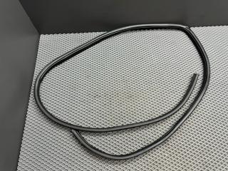 уплотнитель двери Kia Rio 2 поколение [рестайлинг] JB 2009, 1.4 л., G4EE, бензин, МКПП, белый ud - clear white, седан, передний привод, 831201G001