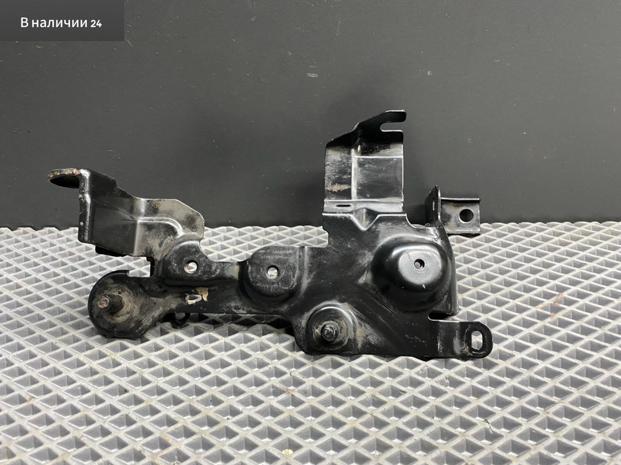 кронштейн воздушного фильтра Mitsubishi Lancer 10 поколение CY2A 2008, 1.5 л., 4A91, бензин, АКПП, x42b - черный, седан, передний привод, 1500A054, M1500A054 - фото №1