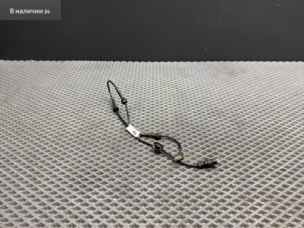 датчик ABS Renault Megane 2 поколение LM0B 2005, 1.6 л., K4M 760, бензин, МКПП, 632 — gris boreal-2, седан, передний привод, 8200446282 - фото №1